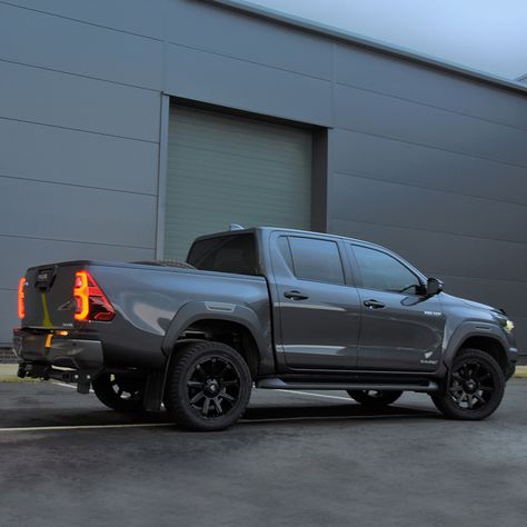 Upgrade your wheels on standard stock Toyota Hilux... Toyota Hilux 4x4 Modified, Toyota Hilux Modified, Hilux Car, Landcruiser Ute, Toyota Hilux 4x4, Toyota Trucks 4x4, Toyota Runner, Aesthetic Car Accessories, Hilux 4x4