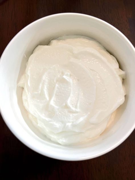 Greek Yogurt Substitute For Sour Cream In Baking, Salad Dressings, Dips Sour Cream From Greek Yogurt, Greek Yogurt Sour Cream Recipe, Greek Yogurt Substitute, Substitute For Sour Cream, Yogurt With Strawberries, Yogurt Sour Cream, Greek Yogurt Sour Cream, Yogurt Substitute, Sour Cream Uses