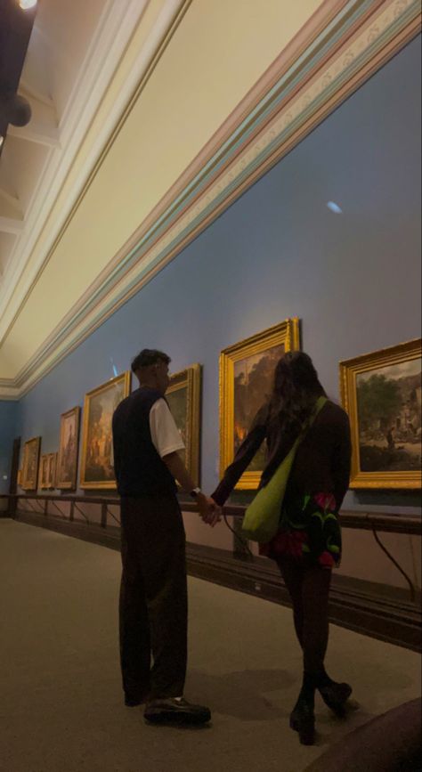 Art Date With Boyfriend, Black Couple Museum Date, Vintage Date Ideas, Adorable Date Ideas, Couple Date Ideas Creative, Date Goals Pictures, Travel Date Aesthetic, Date Night Under The Stars, Cute Date Aesthetic Pictures