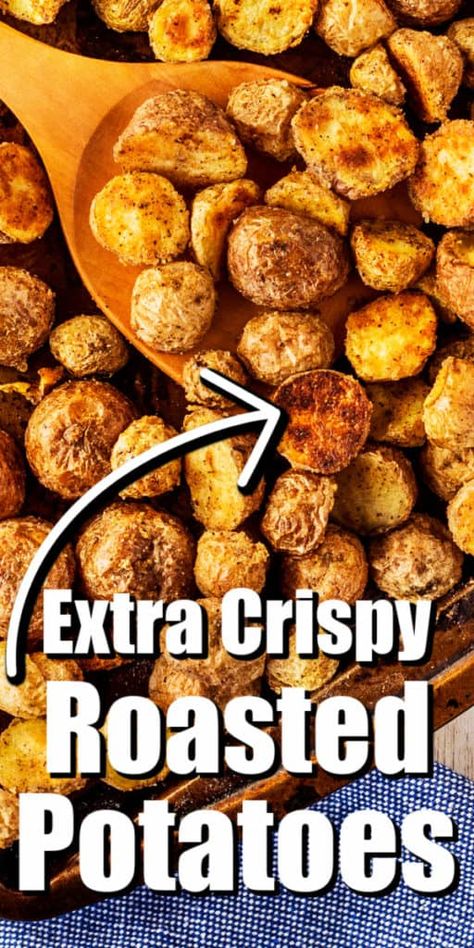 Roasted Small Potatoes, Crispy Potatoes In Oven, Small Potatoes Recipe, Roasted Mini Potatoes, Gold Potato Recipes, Crispy Roasted Potatoes, Roasted Baby Potatoes, Crunchy Potatoes, Potatoes In Oven