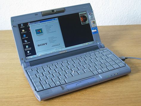 Sony Vaio, 90s Laptop, 1990s Computer Aesthetic, Computer Photography, 80s Computer, Sony Vaio Laptop, 1990s Computer, Old Desktop Computer, Apple Mac Computer