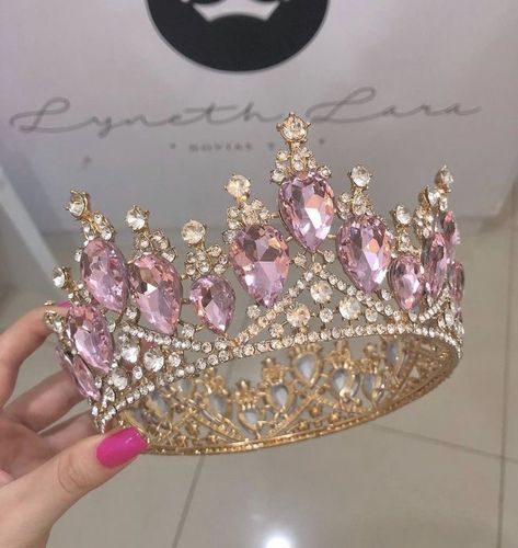 Pink 15 Crown, Pink Xv Crown, Pink Quince Ring, Big Crowns For Quinceanera, Pink Crowns For Quinceanera, Light Pink Quinceanera Crown, Pink Quince Accessories, Pink And Gold Quince Crown, Quinceanera Pink Crown