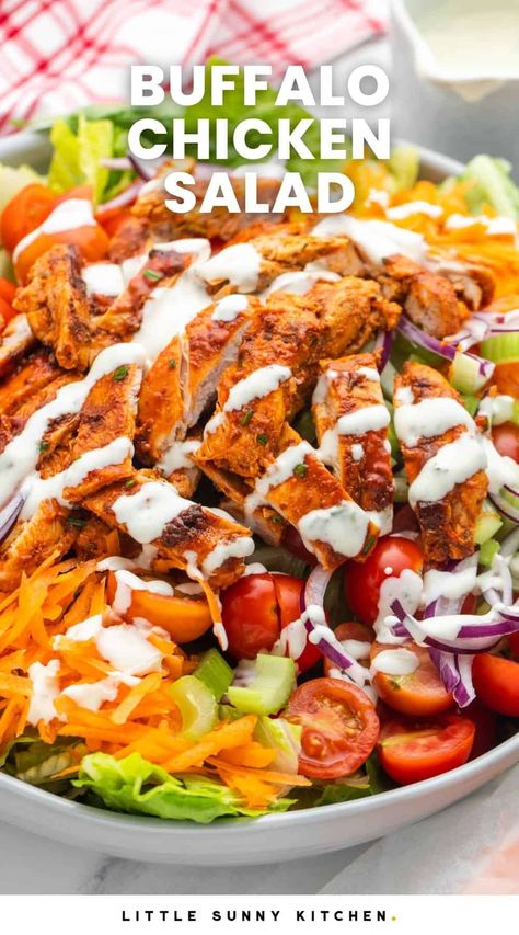 Buffalo Chicken Ranch Salad, Buffalo Ranch Salad, Chicken Thigh Salad Recipe, Chicken Wrap Side Dishes, Seasoned Chicken For Salads, How To Make Chicken For Salad, Tasty Salad Ideas, Low Carb Buffalo Chicken Salad, Salad With Buffalo Chicken