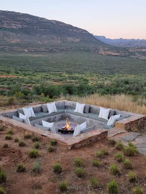 Outdoor Fire Pit Seating, Outdoor Fire Pit Area, Sunken Fire Pits, Deck Fire Pit, Outdoor Fire Pit Designs, Fire Pit Landscaping, Backyard Fireplace, Fire Pit Seating, Fire Pit Area