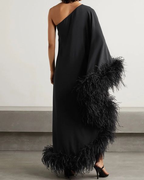 One Shoulder Feather Trimmed Crepe Gown Elegant Black Prom Dresses, Black Feather Dress, Cotton Garments, Taller Marmo, Tall Maxi Dress, Mail Package, Silver Cocktail Dress, Tropical Holiday, One Shoulder Gown