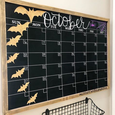 October Calendar 2023 Chalkboard, Diy October Calendar, October Whiteboard Ideas, Halloween Calendar Ideas Whiteboard, August Chalk Calendar Ideas, October White Board Ideas Calendar, October Whiteboard Calendar, Calendar Ideas September, Fall Calendar Ideas