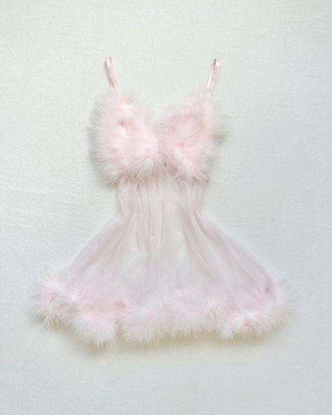 💗 on X Pink Lingerie Outfit Night, Cute Pink Aesthetic, Lingerie Outfit Night, Girly Fits, Lingerie Outfit, Pretty Pink Princess, Lounge Looks, Outfit Night, Fairy Clothes