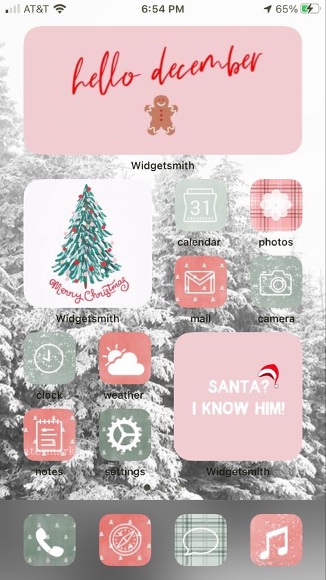 #ios14 #christmas #homescreen Christmas Home Screen, Holiday Iphone Wallpaper, App Ikon, Ios App Iphone, Christmas Apps, Iphone Wallpaper Ios, Preppy Christmas, Iphone Home Screen Layout, Christmas Phone Wallpaper