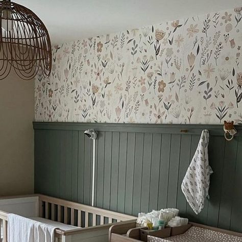 Mama Shack ™ on Instagram: "Nursery Inspo 🌟 we’re in love with the dark green panelled wall and floral paper! Styled with our Taupe Spotty changing mat ❤️  📸 @at_home_with_clo  ✩ ✩ ✩ ✩ ✩ ✩  #nurserydecor #baby #changingmat #nurseryideas #nursery #unisexnursery  #mamashack #cotsheet #muslin #newborn #projectnursery #firsttimemum #changingtable #bohonursery #changingarea #nurseryinspo #nurseryinspiration #babyroom #babyannouncement #nurseryinspo #neutralnurserydecor #nurseryideas #nurserytour #nurseryreveal #woodloodnursery #muslincotsheet #woodlandnursery #woodlandnurserydecor" Nursery Green Panelling, Shiplap In Nursery, Shiplap And Wallpaper Nursery, Paneled Nursery, Wall Panelling Nursery, Nursery Half Wall Panelling, Nursery Panelling Wall, Green Panelled Wall, Panelled Nursery