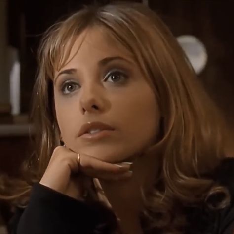 Sarah Michelle Gellar Buffy, Buffy Style, Eliza Dushku, Buffy Summers, 90s Hairstyles, Sarah Michelle Gellar, Corpse Bride, Buffy The Vampire, Tv Girls