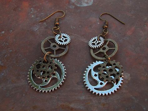 Industrial Wheels, Gear Earrings, Planet Earrings, Hardware Jewelry, Steampunk Earrings, Steam Punk Jewelry, Style Steampunk, Steampunk Gears, Cameo Earrings