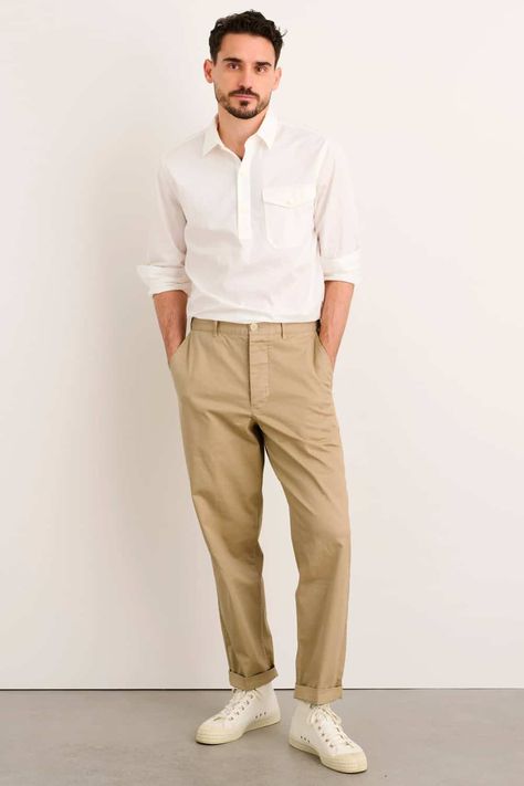 Mens Khaki Pants Outfit Casual, Khaki Men Outfit, Tan Pants Men, Khaki Pants Outfit Men, Tan Pants Outfit, Yellow Top Outfit, Beige Pants Outfit, Colored Pants Outfits, Worker Pants