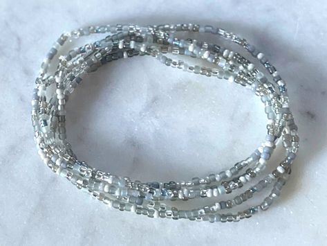 Gray Bracelet, Handmade Boho Jewelry, Notes Style, Stackable Bracelets, Bracelets Handmade Beaded, Seed Bead Bracelets, Handmade Boho, Bracelet Crafts, Acrylic Beads