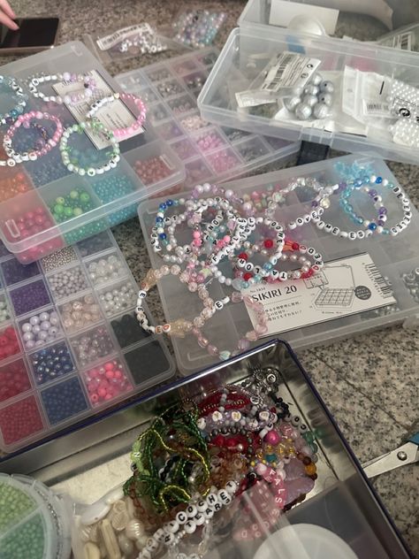 #taylorswift #erastouroutfit #fyp #bracelet #aesthetic #beads Aesthetic Bracelet Making, Aesthetic Bracelet Pictures, Bracelet Aesthetic Beads, Bracelet Making Aesthetic, Pic Friends, Aesthetic Beads, Making Aesthetic, Music Bracelet, Bracelet Business