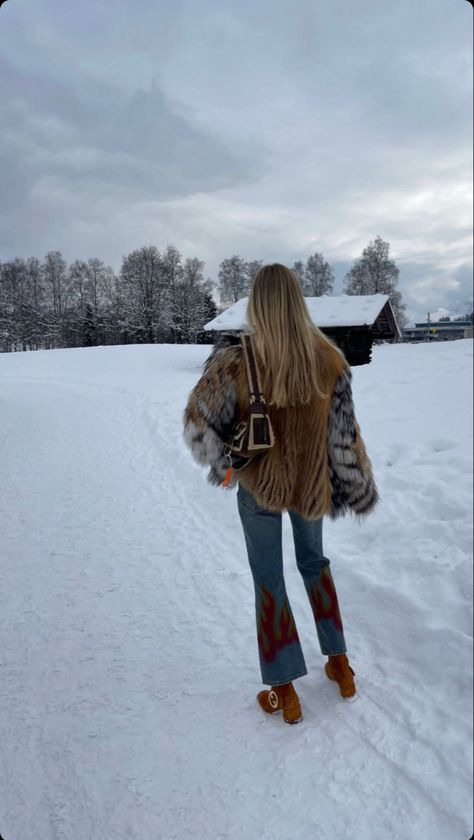 @nastjaolivia Cowboy Chic, Inexpensive Clothes, Looks Country, London Style, Cold Outfits, Winter Boho, Mob Wife, New Years Eve Outfits, Trendy Fall Outfits