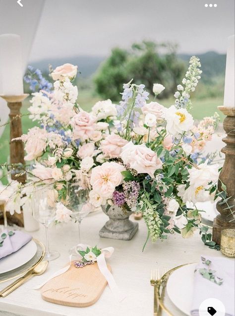 French Garden Centerpieces, English Summer Flowers, Whimsical Flower Bouquet Wedding, French Country Garden Wedding, French Wedding Centerpieces, French Garden Wedding Flowers, Country French Wedding, French Country Wedding Flowers, Country Garden Wedding Flowers