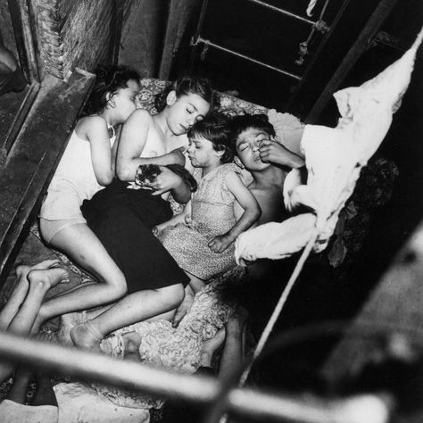 11 Ways People Beat the Heat Before Air Conditioning | HISTORY Poly Couple, Fire Escape, Lower East Side, Magnum Photos, Coney Island, Cat Sleeping, Kids Sleep, East Side, Street Photography