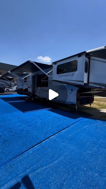 Hope and Manny on Instagram: "This fifth wheel camper brings luxury to a whole nother level. 
#campervan #rv #campertrailer #campertour #motorhome #tinyhouse #tinyhome #tinyhomeonwheels #tinyhometours #review #camperreview #5thwheel" Fifth Wheel Campers, Camper Living, Camper Life, 5th Wheels, Fifth Wheel, Tiny House On Wheels, Camping World, Rv Life, Camper Trailers