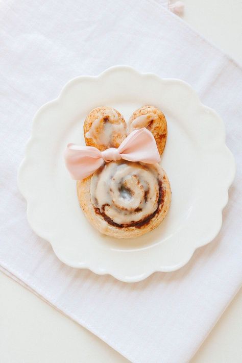 Cinna Bunnies, Bunny Cinnamon Rolls, Katie Jackson, Bunny Pancakes, Easter Menu, Holiday Inspo, Easter Morning, Spring Party, Easter Brunch