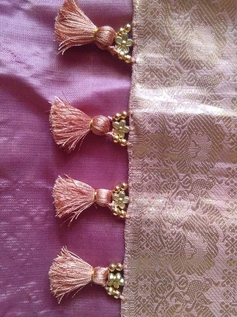 Latkan Designs For Saree, Tassel Design For Saree, Saree Gonda Designs Latest, Sarry Kuchu Design, Kongulu Designs Latest, Saree Pallu Tassels, Pallu Kuchu Designs, Tassels For Saree Pallu, Kuchu Designs Saree