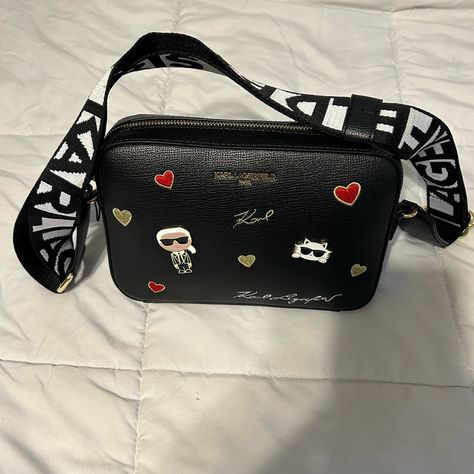 Karl Lagerfeld Black Crossbody Bag New Karl Lagerfeld Purse, Karl Lagerfeld Bag, Karl Lagerfeld Bags, What's In My Purse, Black Crossbody Bag, Black Crossbody, Black Cross Body Bag, Funko Pop, Karl Lagerfeld