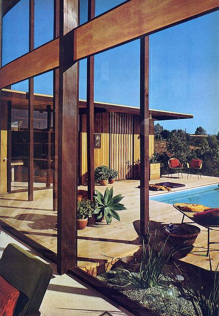 Mid Century Landscaping, 60s Interior, 70s Interior, Mid Century Architecture, Casa Exterior, Vintage Interiors, Mid Century Decor, Mid Century Modern House, Modern Exterior