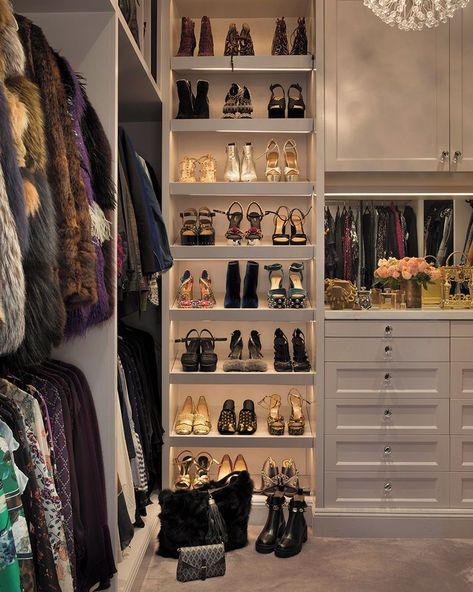 Dream Closet Design, Big Closets, Luxury Lifestyle Dreams, Dream Apartment, Dream House Interior, Closet Design, Dream House Decor, The Closet, Bedroom Inspo