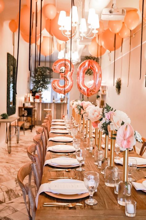 30th Birthday Dinner, Birthday Dinner Ideas, 30th Birthday Party Themes, Luxury Birthday Party, 30th Birthday Themes, 30th Birthday Bash, Christian Birthday, Anniversaire Diy, 30th Birthday Decorations