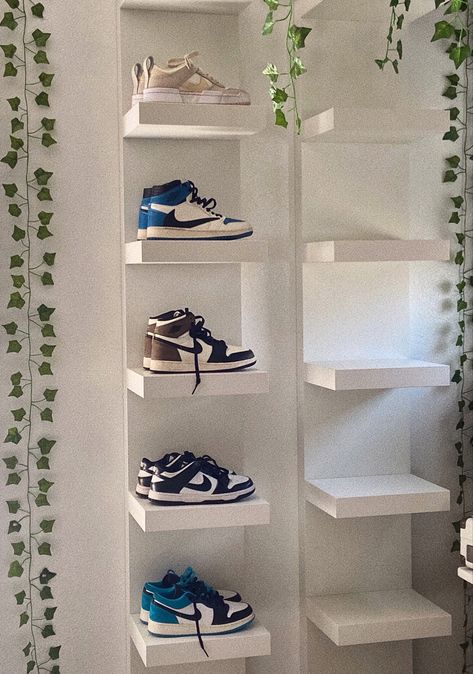 Room Ideas Aesthetic Shoe Wall, Shoe Rack On The Wall, Room Shelfs Idea, Shoe Shelf Bedroom, Shoe Shelf For Bedroom, White Shoe Rack Ideas, White Shelves For Shoes, Shoe Shelves Ikea, White Shelf With Shoes