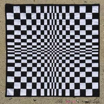 Optical Illusion Quilt Patterns - Creative Designs For Stunning Quilts ⋆ Hello Sewing 3d Quilts Optical Illusions Free Pattern, Optical Illusion Quilt Patterns, Hello Sewing, Illusion Quilts, Optical Illusion Quilts, Log Cabin Quilt Pattern, Black And White Quilts, White Quilts, 3d Quilts