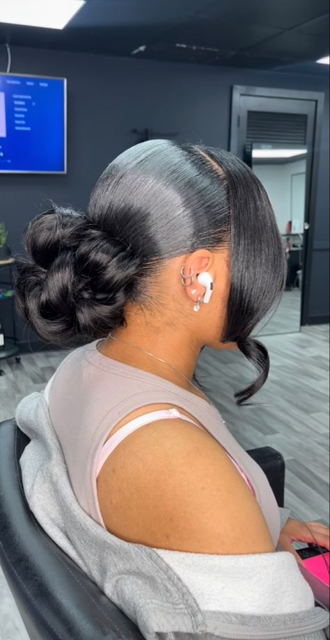 Triangle Parts, Weave Ponytail Hairstyles, Sleek Ponytail Hairstyles, Black Ponytail Hairstyles, Birthday Hairstyles, Quick Natural Hair Styles, Quick Weave Hairstyles, Frontal Hairstyles, Women's Hairstyles