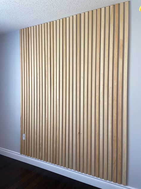 Designing Dreams Creative Bed Back Wall Decor Tips Texture Accent Wall Bedroom, Natural Wood Slat Wall, Accent Wall Without Painting, Boho Wood Slat Wall, Natural Wood Accent Wall Living Room, A Cent Wall Ideas, Accent Wall With Slats, Scandinavian Mid Century Modern Bedroom, Mid Century Wall Design