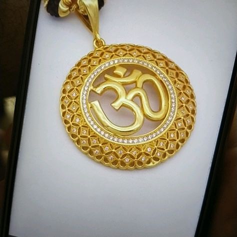 Gold Pandent Design For Men, Mens Gold Locket Designs, Om Locket Gold Design, Om Pandent Design For Men, Gold Pendant For Men Indian, Gold Pendal Design For Men, Om Pendent Designs Gold, Om Dollar Designs Gold, Gold Pendal Design