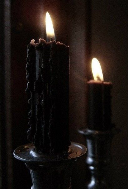 Black candle Gothic Academia, Darkest Academia, Hawke Dragon Age, Walburga Black, Candles Dark, The Ancient Magus Bride, Yennefer Of Vengerberg, Fotografi Digital, Candle Aesthetic