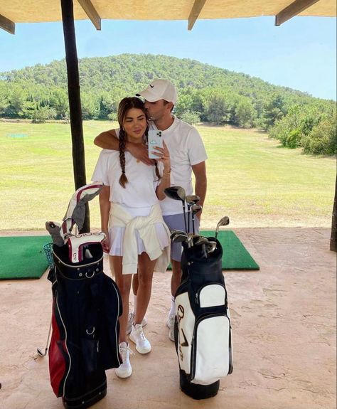 couple golf outfit pictures Couples Golfing, Mode Au Ski, Outfit Pictures, Classy Couple, Parc D'attraction, Golf Attire, The Love Club, Luxury Lifestyle Dreams, Future Lifestyle