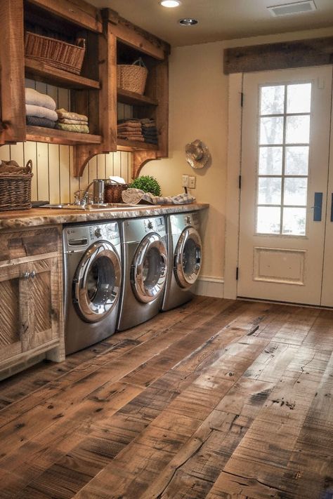 Farmhouse Laundry Room Ideas, Rustic Laundry Rooms, Ranch House Decor, Pantry Laundry, Dream Laundry Room, Mudroom Laundry Room, Laundry Room Renovation, Farmhouse Laundry, Room Layouts