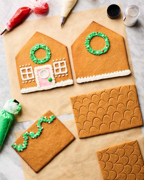 How to Make an Easy (But Still Impressive!) Gingerbread House | Kitchn Diy Gingerbread House, Easy Gingerbread House, Homemade Gingerbread House, Ginger Bread House Diy, Gingerbread House Recipe, Diy Gingerbread, Gingerbread Dough, Gingerbread House Parties, Make A Gingerbread House