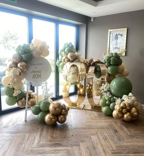 80th Decoration Ideas, 80th Birthday Decorations For Grandma, Rustic 80th Birthday Party Ideas, 80tb Birthday Ideas, 80th Birthday Balloon Ideas, 80 Birthday Decorations, Colors For 80th Birthday Party, 80th Balloon Ideas, 80th Birthday Decoration Ideas