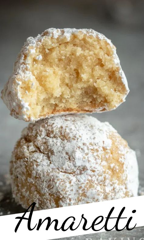 Brazilian Christmas Cookies, Amaretti Cookies Recipe, Amaretti Cookie Recipe, Italian Almond Cookies, White Cookies, Amaretti Cookies, Italian Cookie Recipes, Dairy Free Cookies, Coffee Cookies