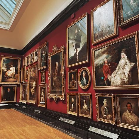 A gallery room at the national portrait gallery in London National Art Gallery London, English Aesthetic, London Art Gallery, London In December, Semester Abroad, London Dreams, Mother Dress, London Baby, London Summer