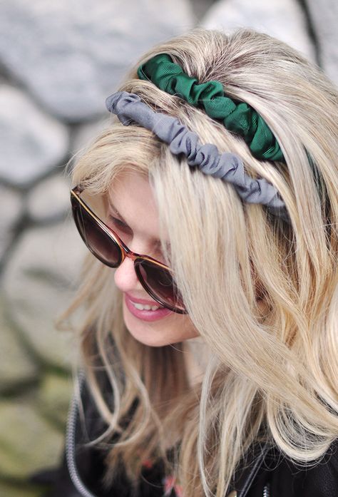 Diy Headband, Diy Scrunchie, Scrunchie Headband, Diy Hair Scrunchies, Headband Crafts, Scrunchies Diy, Bandana Hairstyles, Diy Hair Accessories, Hair Elastics