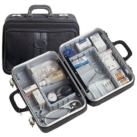 Medical Bag Aesthetic, Med Kit Aesthetic, Medical Kit Aesthetic, Emergency Medical Kit, Med Kit, Zombie Apocalypse Outfit, Zombie Clothes, Benfica Wallpaper, Art Supplies List