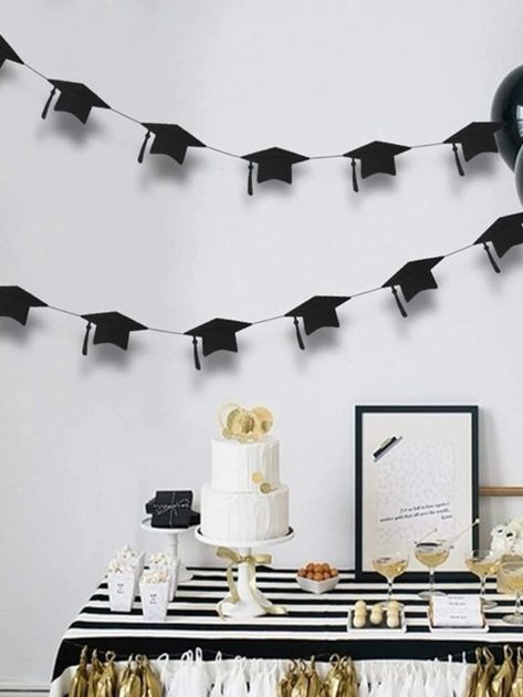 Graduation Dance Party, Graduation Decorations Cricut, Cricut Graduation Decorations, Graduation Decor Ideas, Graduation Cap Pattern, Black And White Graduation Party, Graduation Party Colors, Farewell Decorations, Graduation Garland