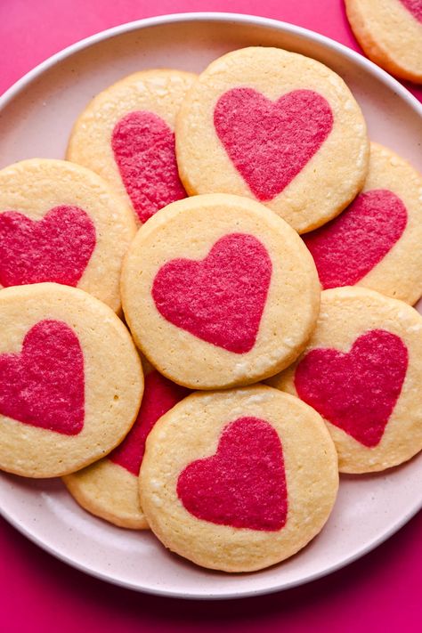 Remember those slice and bake cookies from your childhood that came in a tube? These homemade slice and bake heart cookies are surprisingly easy to make, taste better than the original, and are free from preservatives and artificial coloring. Home Made Sugar Cookies, Homemade Sugar Cookie Dough, Strawberry Fruit Leather, Edible Cookie Dough Bites, Slice And Bake Cookies, Crowded Kitchen, Edible Cookie Dough Recipe, Vegan Sugar Cookies, Plain Cookies