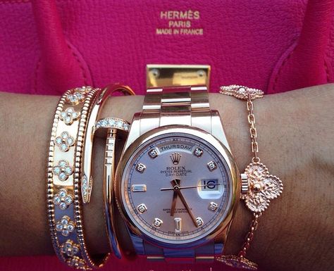 Rolex,Cartier,Van Cleef and Arpels, Hermes Van Cleef Watch, Cartier Love Bracelet Diamond, Van Clef, Rolex Cartier, Dior Girl, Bracelet Sets, Designer Bracelet, Bracelet Diamond, Van Cleef And Arpels