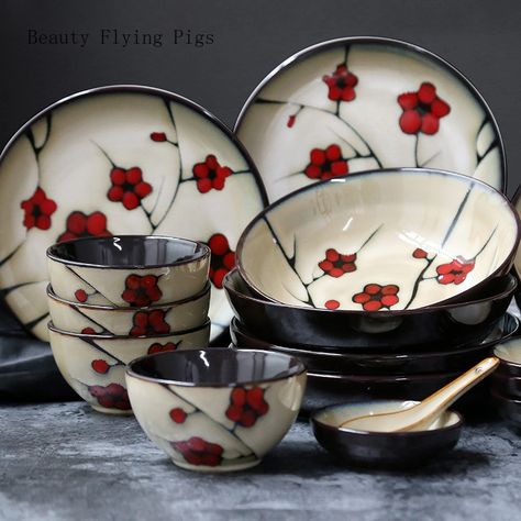 Cerámica Ideas, Red Plum, Porcelain Tableware, Deep Plate, Japanese Porcelain, Rice Bowl, Ceramic Tableware, Japanese Ceramics, Plum Blossom