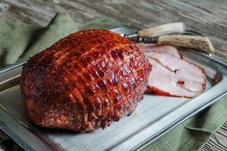 The basics: how to glaze a ham | Jess Pryles | Bloglovin’ Jess Pryles, Precooked Ham, Homemade Jerky, Raw Pork, Roasted Ham, Smoked Chicken Wings, Preserving Foods, Beef Shank, How To Make Bacon