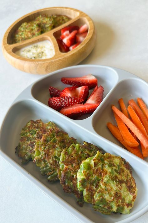 Green Bean Fritters - Feeding Tiny Bellies Bean Fritters, Green Bean Baby Food, Green Beans Side, Green Pizza, Veggie Patties, Filling Lunch, Baby First Foods, Healthy Baby Food, Weaning Recipes