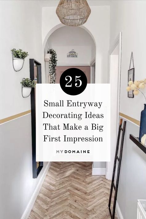 Narrow Entry Hallway, Small Apartment Entryway, Entrance Ideas Entryway, Small Entrance Halls, Tiny Entryway, Entryway Decorating, Minimalist Entryway, Foyer Ideas Entryway, Entrance Hall Decor