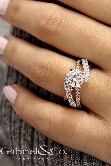 30 Utterly Gorgeous Engagement Ring Ideas ❤️ Hand crafted, halo, vintage or rose gold - shopping for a ring can be a little overwhelming. We have the advice & engagement ring ideas to help you. See more: http://www.weddingforward.com/engagement-ring-inspiration/ #wedding #rings #GabrielAndCo Contemporary Engagement Rings, Round Engagement Rings, Wedding Rings Solitaire, Gorgeous Engagement Ring, Dream Engagement Rings, Wedding Rings Unique, Wedding Rings Vintage, Diamond Solitaire Engagement Ring, Gold Engagement Rings